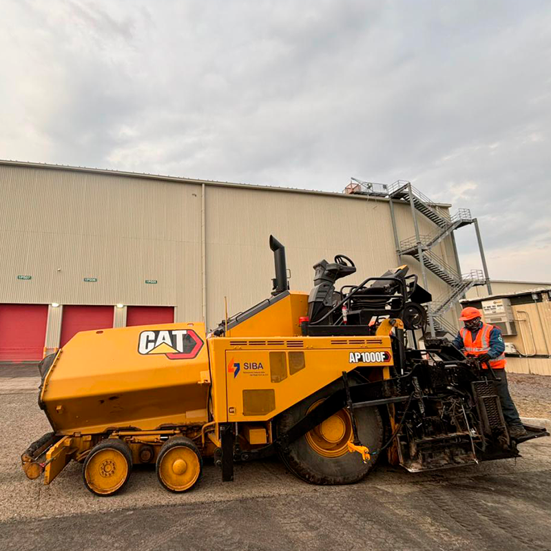 Caterpillar AP1000F – Pavimentadora de Asfalto